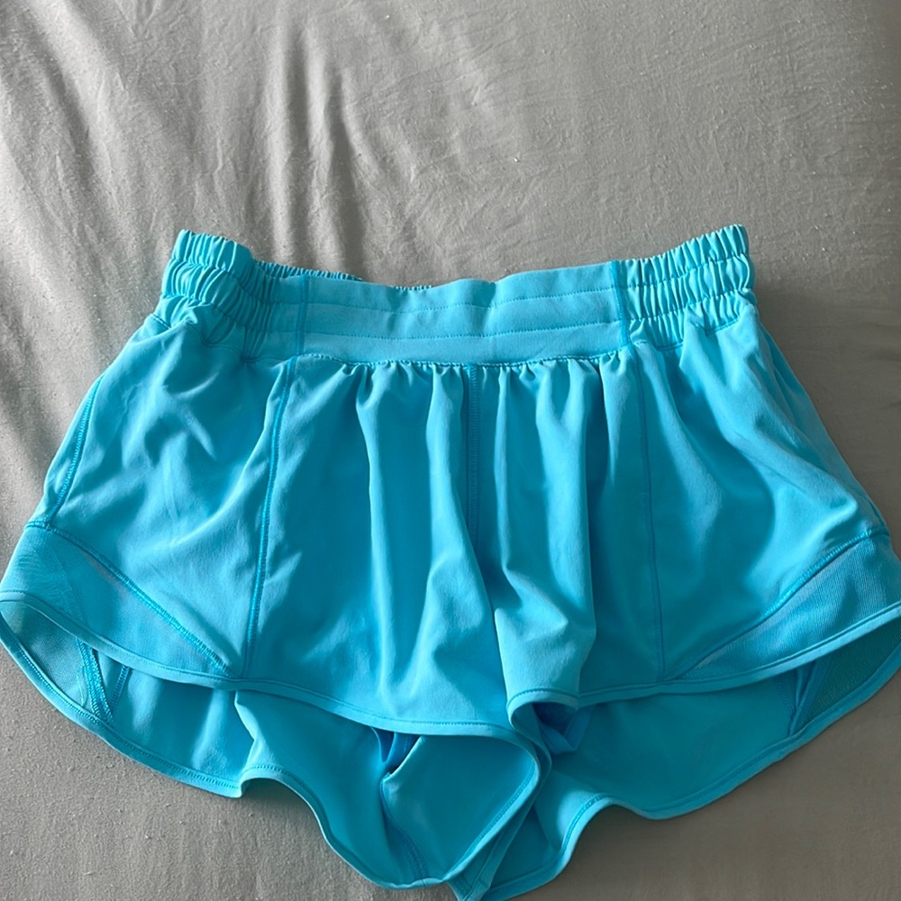 RARE lululemon hotty hot LR size 6